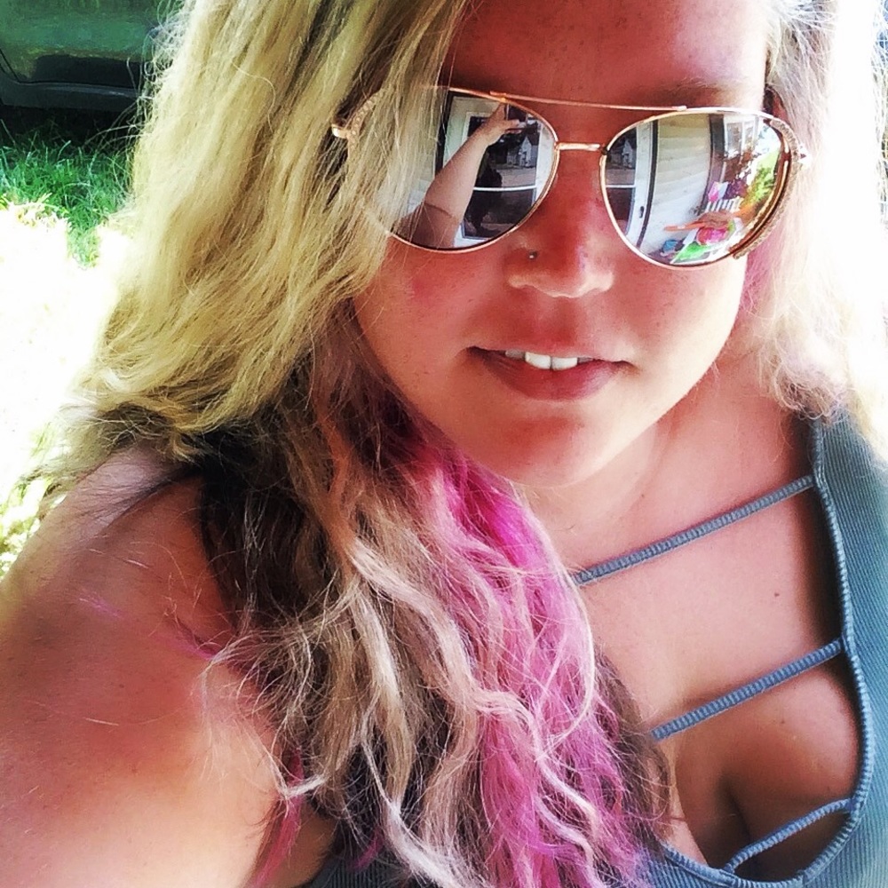 Meet your Posher, Rebecca